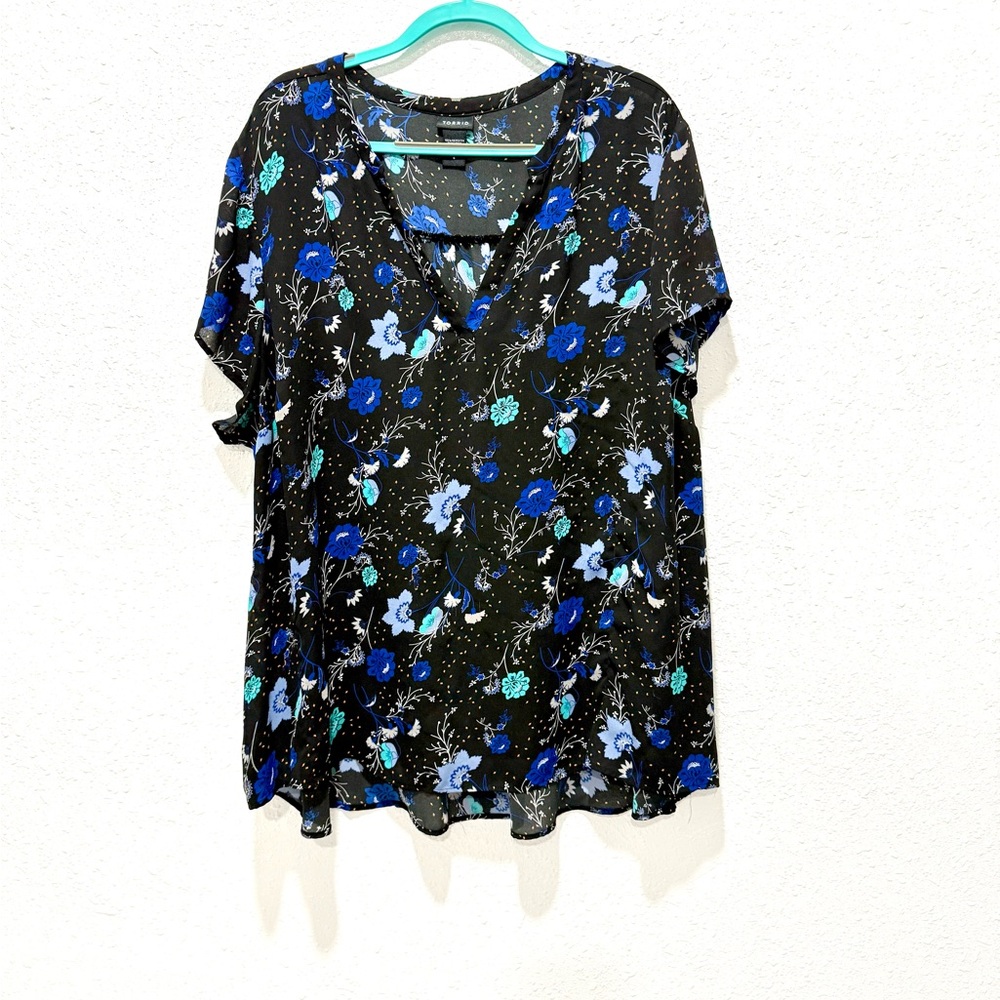 Torrid‎ V-neck Floral Blouse XXL/20